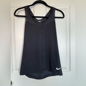 Nike Pro Dry-Fit Black Yoga Activewear Fitness Top EUC Women's Sz S